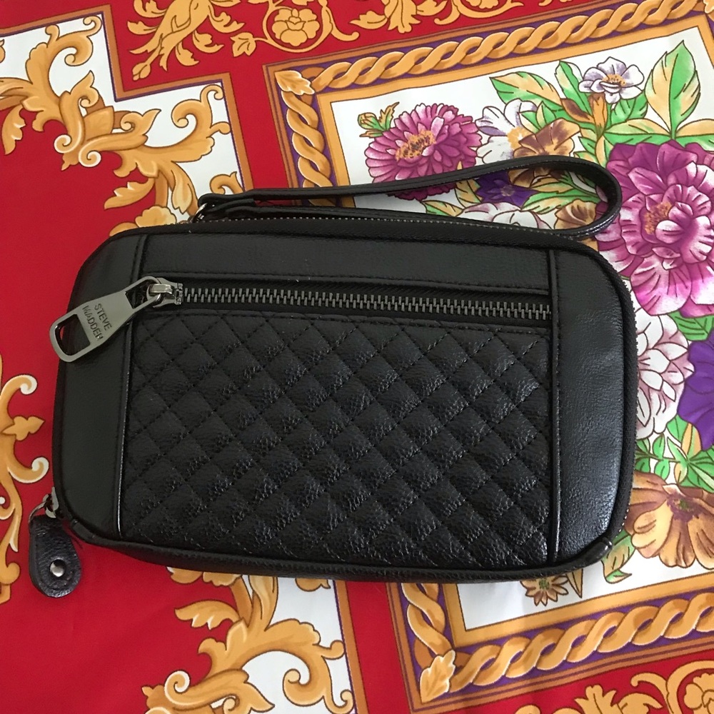 Steve Madden Black Quilted Wristlet